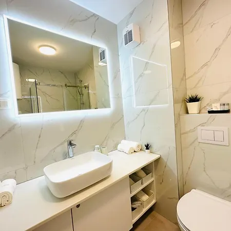 The Urbanite Apartment *
