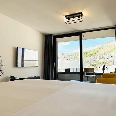 The Urbanite دوبروفينك